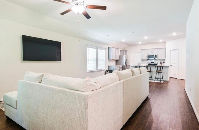 Foto del edificio - 4639 Sequoia Echo Dr