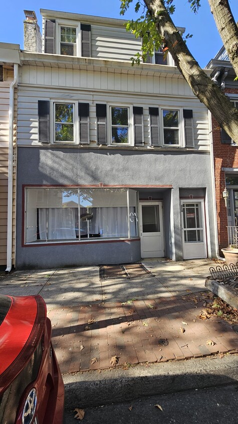 Outside of the home - 314 Farnsworth Ave