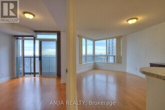 Building Photo - 10 Northtown Way