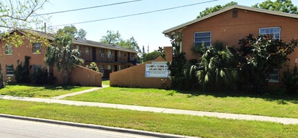 Building Photo - 218 S Tampa Ave