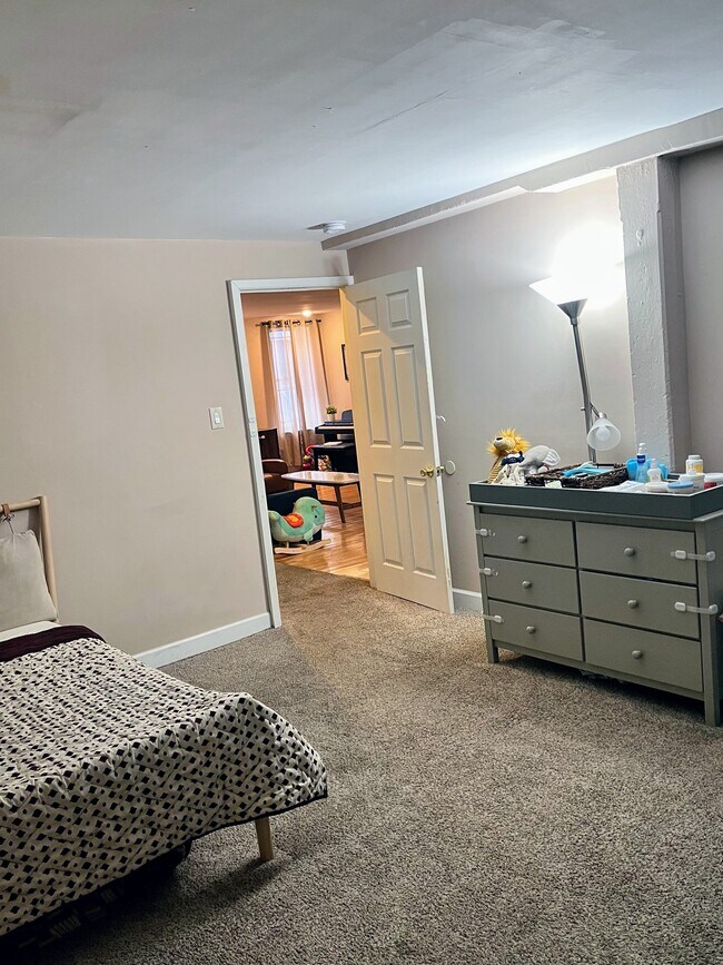 Bedroom 1 - 1220 S Juniper St