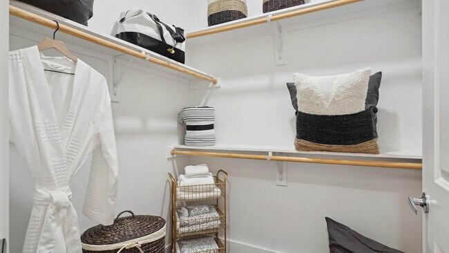 Interior Photo - Griffis Oak Lawn