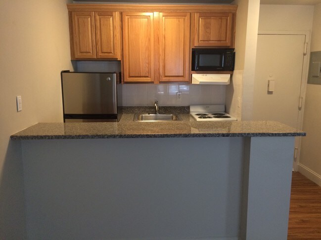 Foto del edificio - 585-585 Ellsworth St
