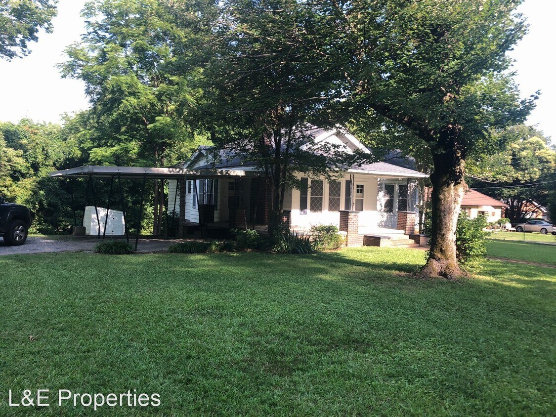 Primary Photo - 3 br, 1 bath House - 12715 Moores Chapel Road