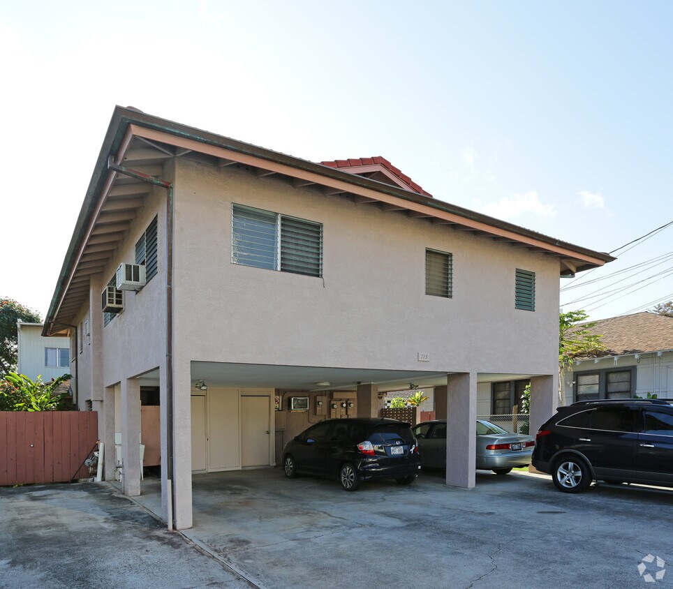 Building Photo - 715 Birch St