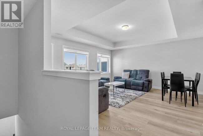Building Photo - 720 Lillian Freiman Private