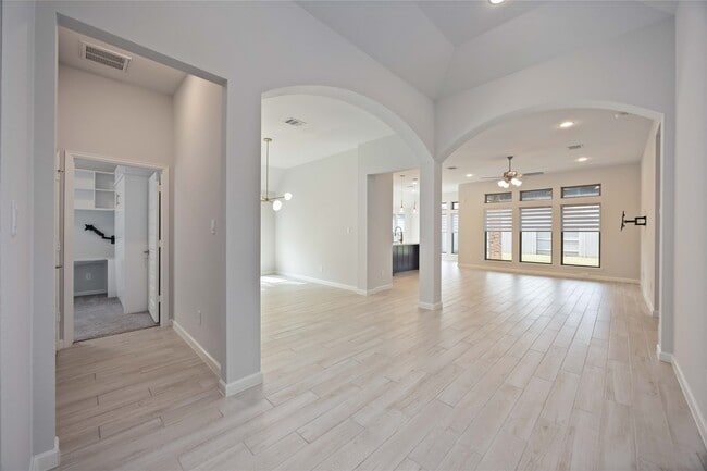 Building Photo - 4248 Arbor Crest Ln