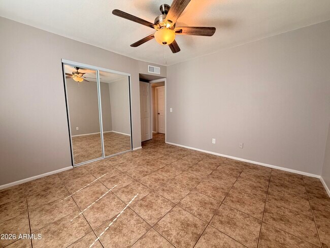 Foto del edificio - 492 W 18th Ave