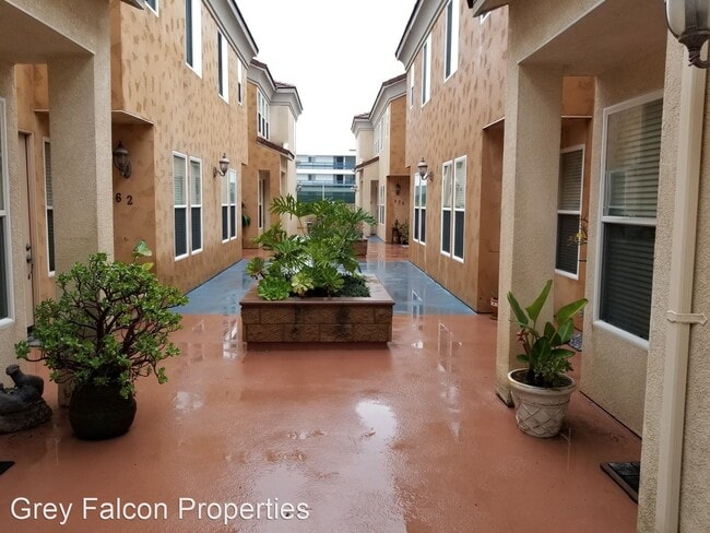 Building Photo - 2 br, 2.5 bath House - 266 Neptune Way