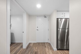 Building Photo - 72 Primrose St