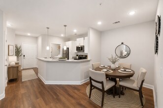 Building Photo - Revere at Mooresville