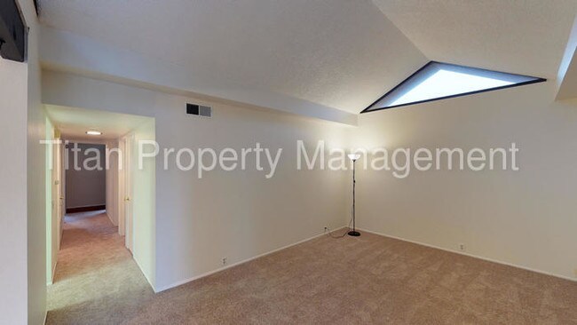 Building Photo - 4420 Baron Ave
