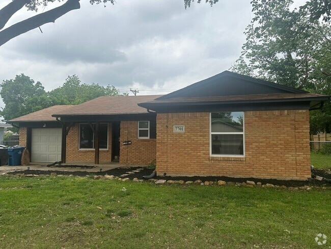 Building Photo - 7701 Janetta Dr