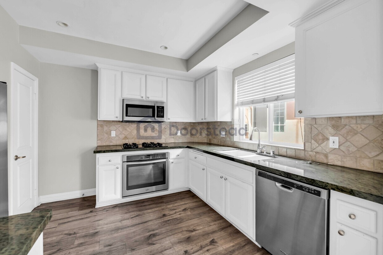 Foto principal - 1838 Corinth Ave