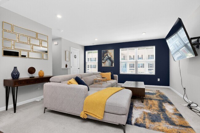 Foto del edificio - 5710 Granbury Dr