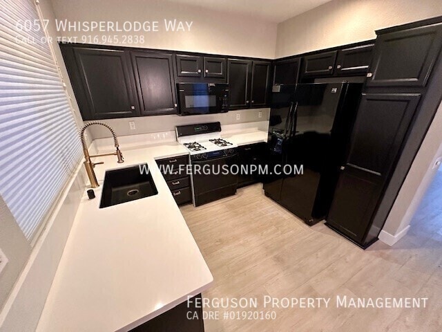 Building Photo - 6057 Whisperlodge Way