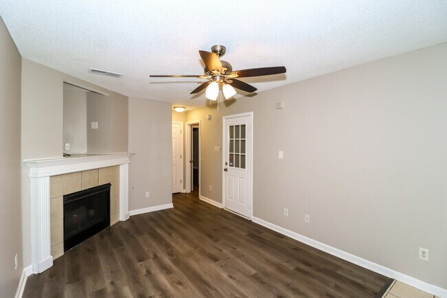 Foto del edificio - 1248 Calebs Ridge Dr