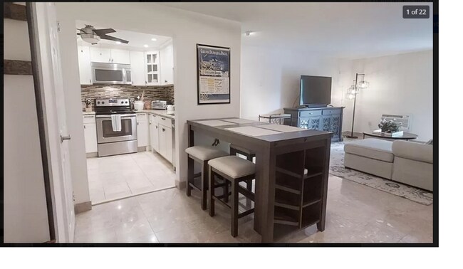 Foto del edificio - 1321 Worcester St