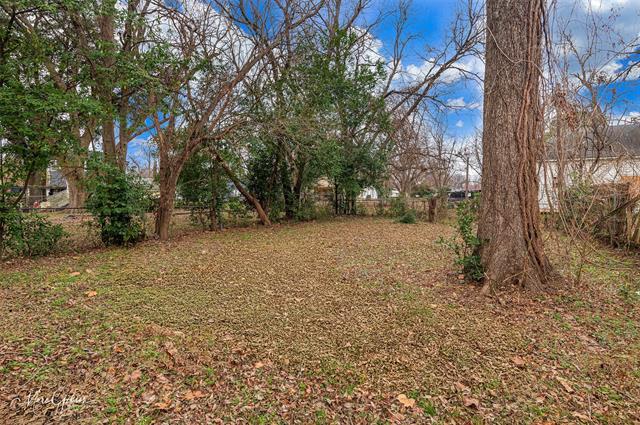 Foto del edificio - 325 Edwards St