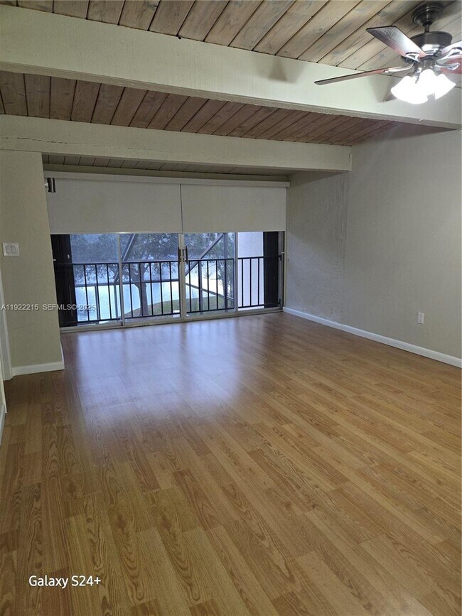 Foto del edificio - 7601 SW 105th Ave