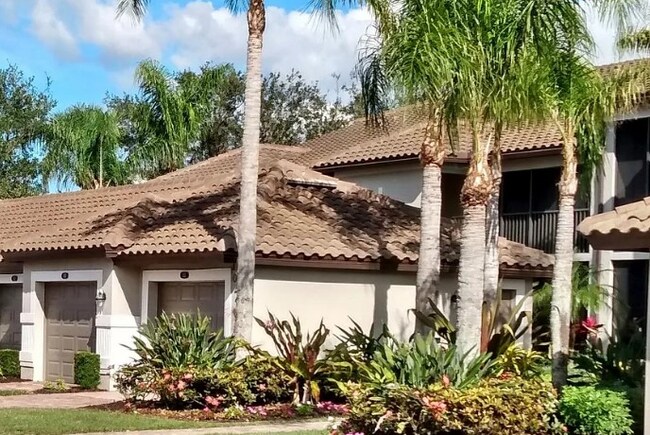 Foto del edificio - 10240 Heritage Bay Blvd