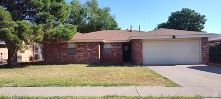 Building Photo - 811 E Berrendo Rd
