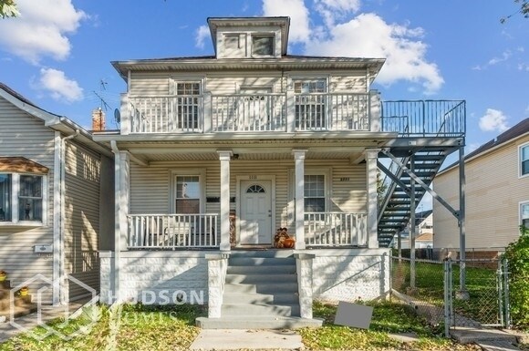Primary Photo - AVAILABLE NOW! - 1111 N 22nd AVE Unit 2, M...