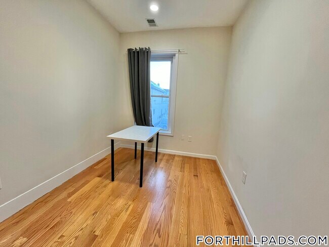 Foto del edificio - 10 Moreland St