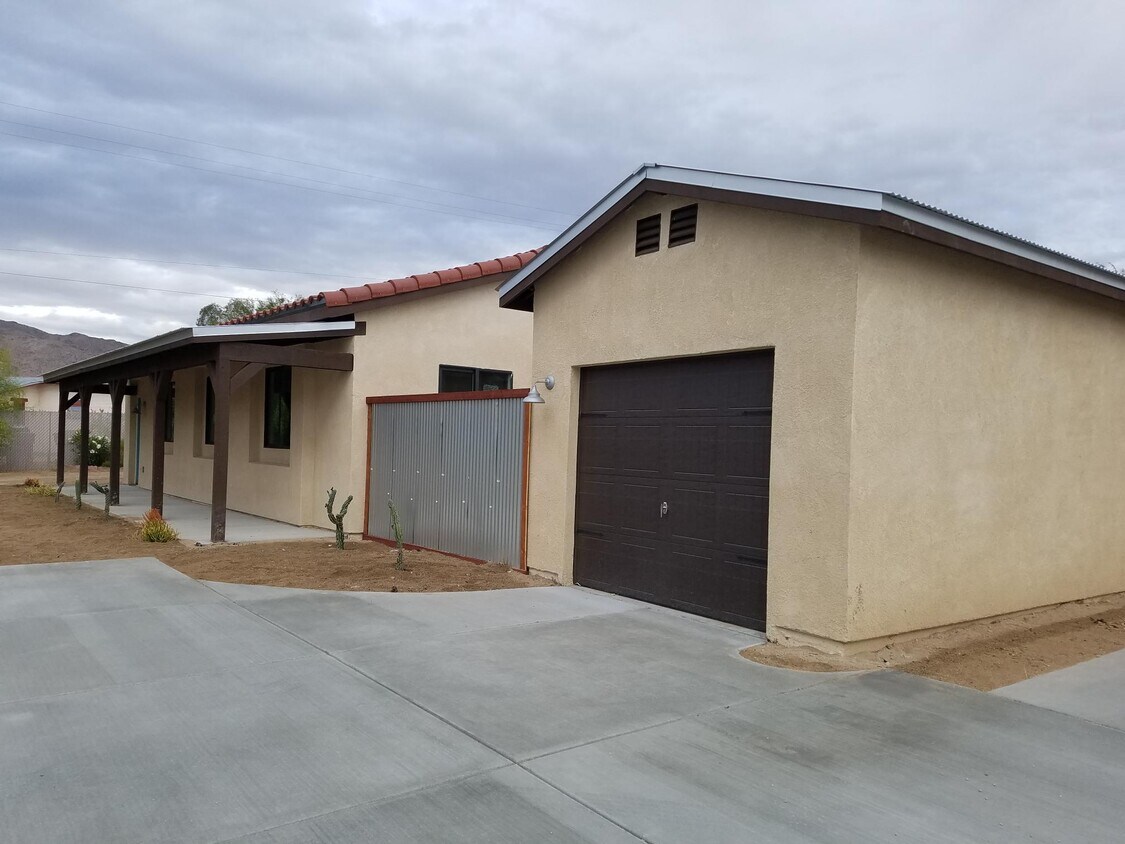 6628 National Park Dr Unit C, Twentynine Palms, CA 92277 Room for