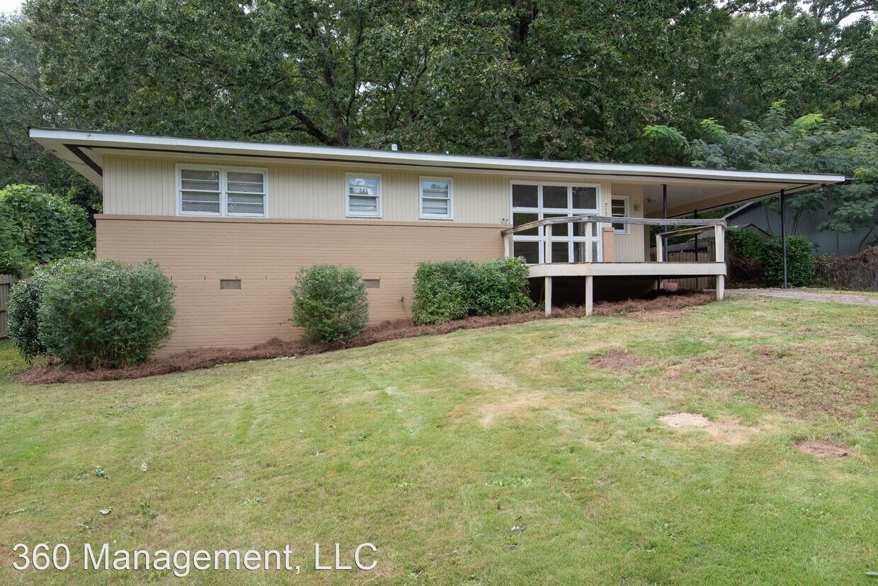 Foto principal - 3 br, 2 bath House - 217 Dogwood Drive