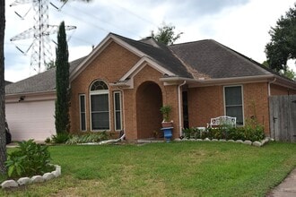 Building Photo - 11507 Stone Bridge Dr