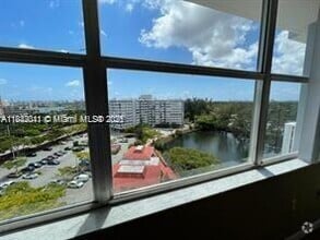 Building Photo - 1200 Miami Gardens Dr