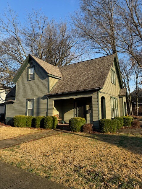 Exterior - 1327 Parrett St