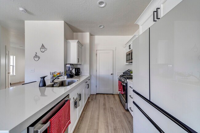 Foto del edificio - 5114 E Lakefield Dr