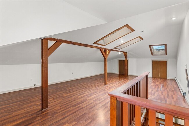 Foto del edificio - 100-102 Main St