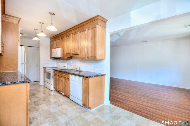 Foto del edificio - 109 Southport Woods Drive
