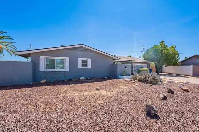 Building Photo - 17423 N 20th Ave