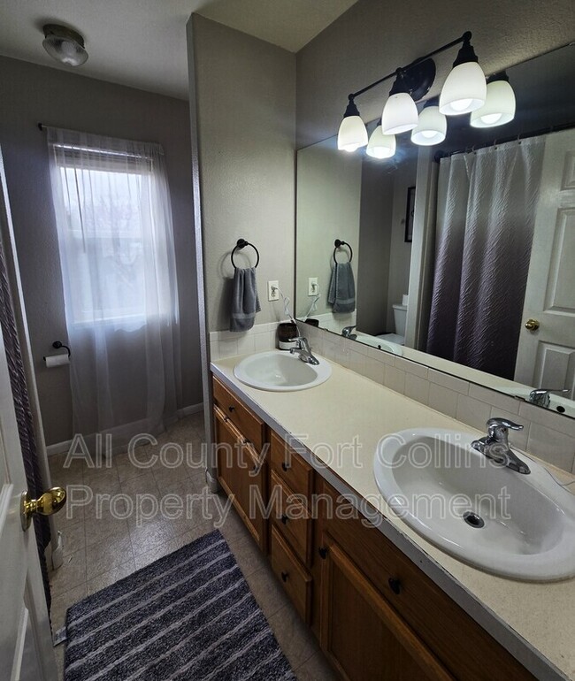 Building Photo - 3112 Three Silos Dr