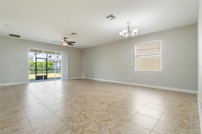 Building Photo - 3589 Cortland Dr