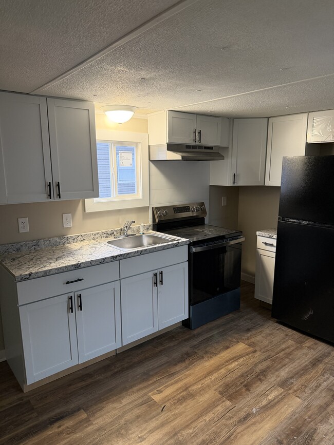 Building Photo - 105 Langford Dr