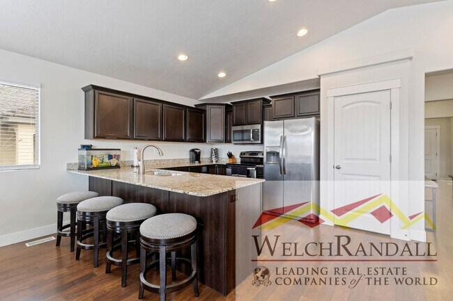 Foto del edificio - Beautiful Twin Home for Rent in Orem, Avai...