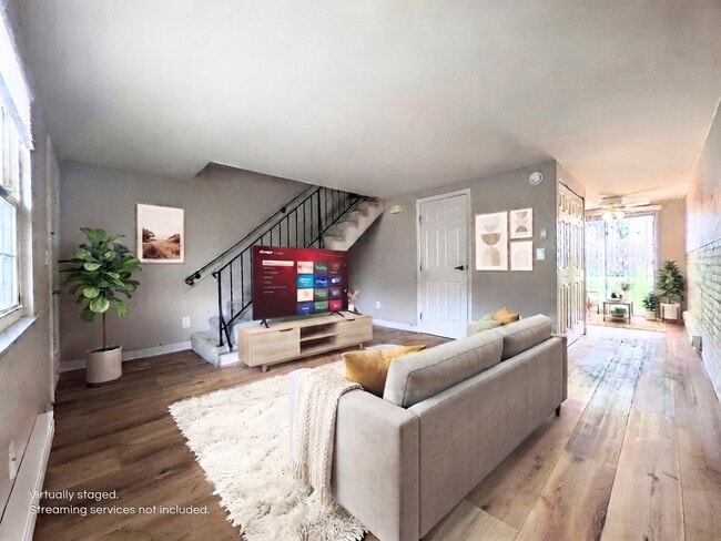 Building Photo - Brookville Townhomes