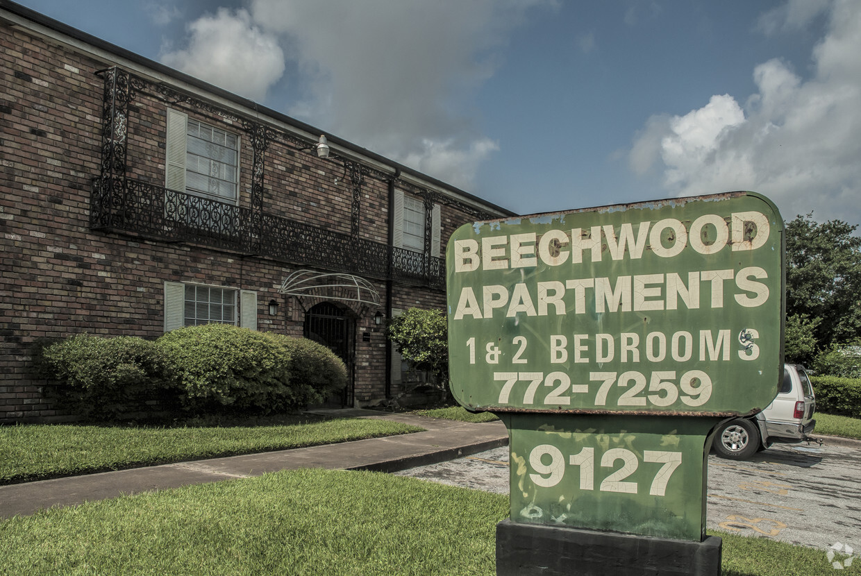 Foto del edificio - Beechwood Apartments