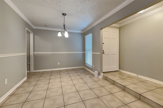 Foto del edificio - 5351 King Richard Dr