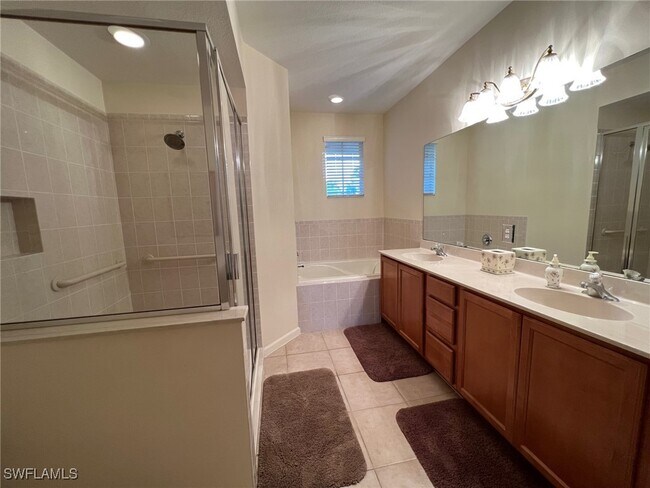Building Photo - 6821 Ascot Dr