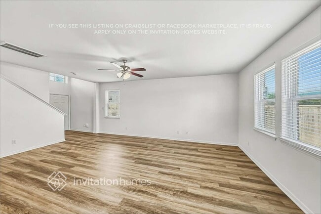 Building Photo - 18702 Walden Glen Cir