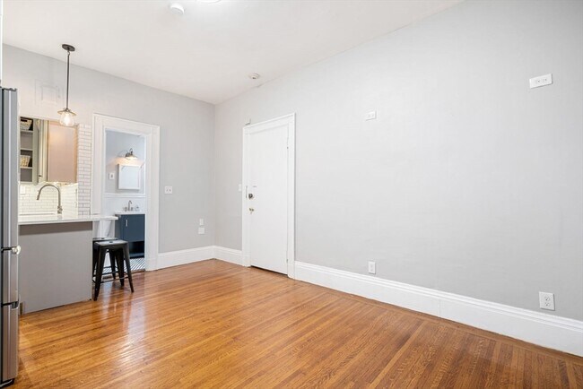 Foto del edificio - 261 Beacon St