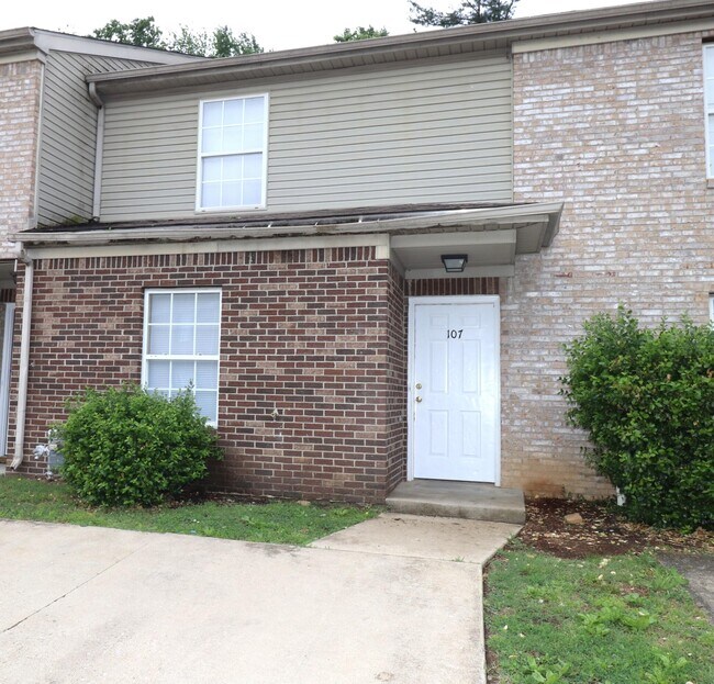 Foto del edificio - 107 Floyd Ct