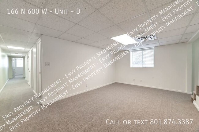 Building Photo - BONUS $500 Off First Month of Rent! Beauti...