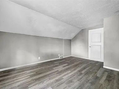 Foto del edificio - 1574 East Ave